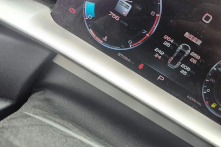 Used Haval H6 2022 3rd Generation 1.5T Automatic Two-Wheel Drive Supreme+ Odometer Close Up