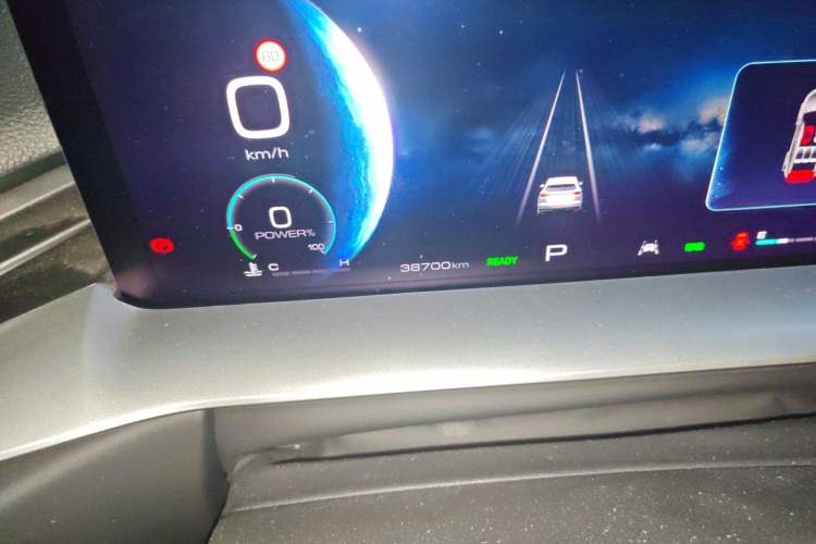 Used Haval H6 2022 Third Generation 1.5T DHT Odometer Close Up