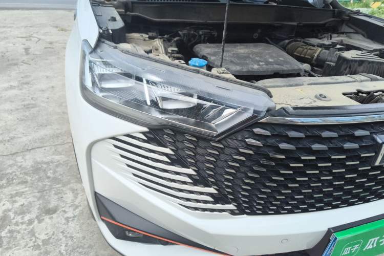 Used Haval H6 2022 3rd Generation 1.5T Automatic Two-Wheel Drive Supreme+ Right Front Headlight