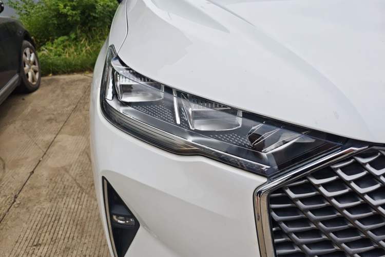 Used Haval H6 2022 3rd Generation 1.5T Automatic Two-Wheel Drive Max Right Front Headlight