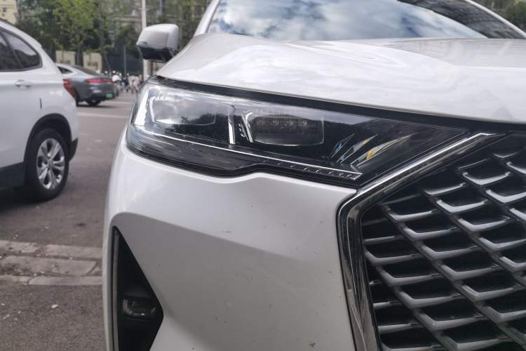 Used Haval H6 2022 3rd Generation 1.5T Automatic Two-Wheel Drive Max Right Front Headlight