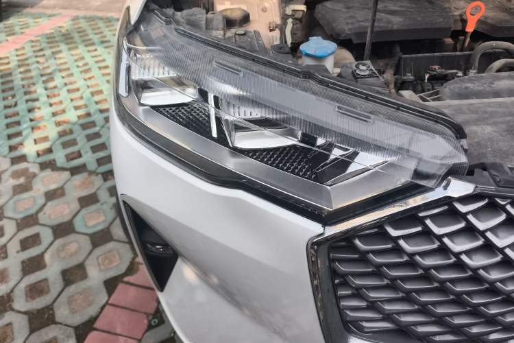 Used Haval H6 2022 3rd Generation 1.5T Automatic Two-Wheel Drive Pro Right Front Headlight