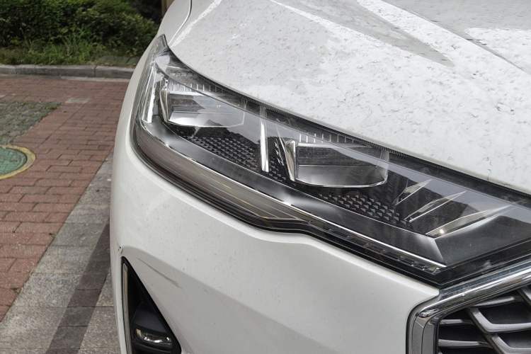 Used Haval H6 2022 3rd Generation 1.5T Automatic Two-Wheel Drive Max Right Front Headlight