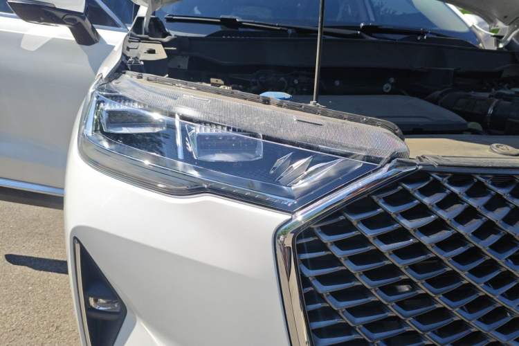 Used Haval H6 2022 3rd Generation 1.5T Automatic Two-Wheel Drive Pro Right Front Headlight