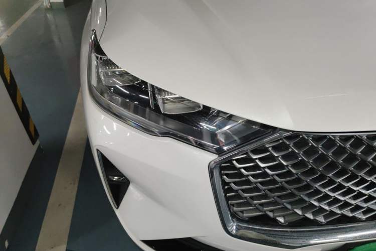 Used Haval H6 2022 3rd Generation 1.5T Automatic Two-Wheel Drive Pro Right Front Headlight