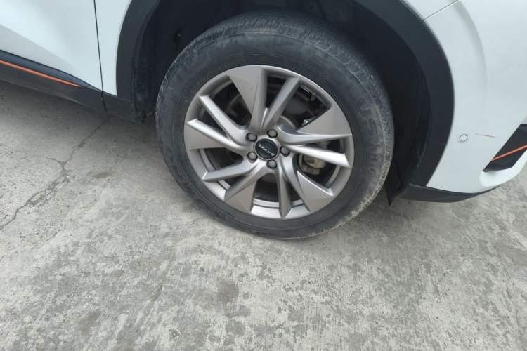 Used Haval H6 2022 3rd Generation 1.5T Automatic Two-Wheel Drive Supreme+ Right Front Wheel Hub