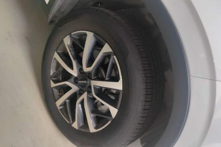 Used Haval H6 2022 3rd Generation 1.5T Automatic Two-Wheel Drive Max Right Front Wheel Hub