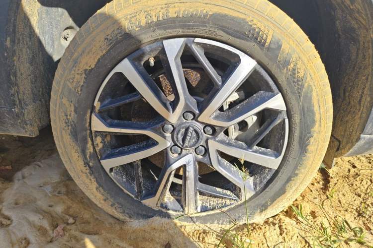 Used Haval H6 2022 3rd Generation 1.5T Automatic Two-Wheel Drive Max Right Front Wheel Hub