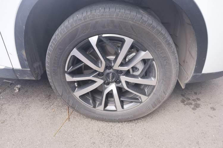 Used Haval H6 2022 3rd Generation 1.5T Automatic Two-Wheel Drive Max Right Front Wheel Hub