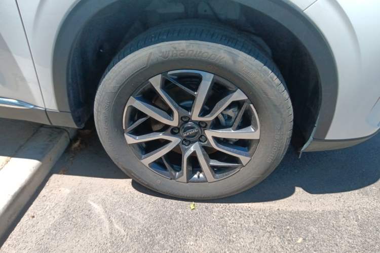 Used Haval H6 2022 Third Generation 1.5T DHT Right Front Wheel Hub