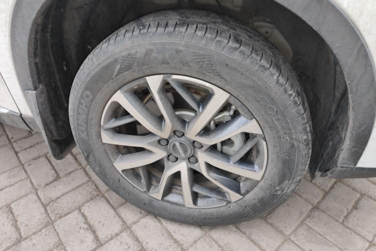 Used Haval H6 2022 3rd Generation 1.5T Automatic Two-Wheel Drive Max Right Front Wheel Hub