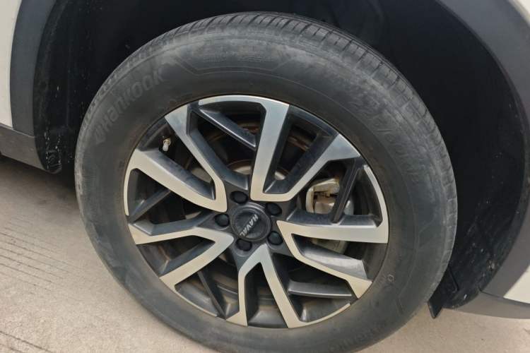 Used Haval H6 2022 3rd Generation 1.5T Automatic Two-Wheel Drive Pro Right Front Wheel Hub