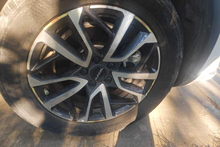 Used Haval H6 2022 3rd Generation 1.5T Automatic Two-Wheel Drive Max Right Front Wheel Hub
