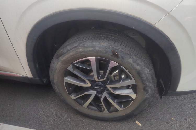 Used Haval H6 2022 3rd Generation 1.5T Automatic Two-Wheel Drive Max Right Front Wheel Hub