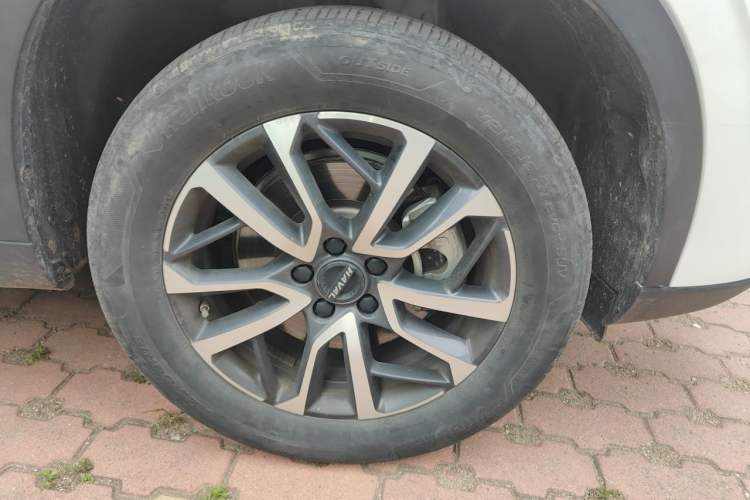 Used Haval H6 2022 3rd Generation 1.5T Automatic Two-Wheel Drive Max Right Front Wheel Hub