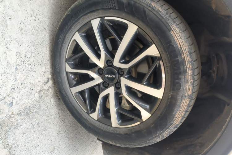 Used Haval H6 2022 3rd Generation 1.5T Automatic Two-Wheel Drive Max Right Front Wheel Hub