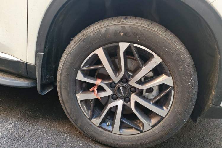 Used Haval H6 2022 3rd Generation 1.5T Automatic Two-Wheel Drive Pro Right Front Wheel Hub