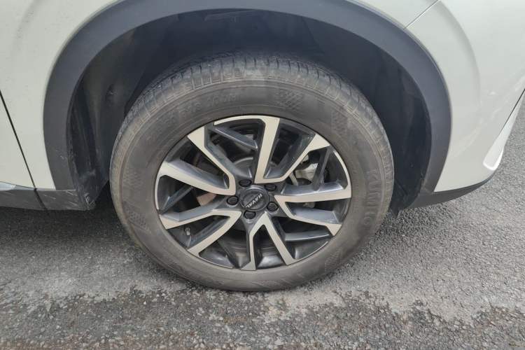 Used Haval H6 2022 3rd Generation 1.5T Automatic Two-Wheel Drive Max Right Front Wheel Hub