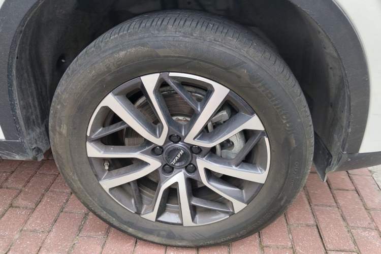 Used Haval H6 2022 3rd Generation 1.5T Automatic Two-Wheel Drive Max Right Front Wheel Hub