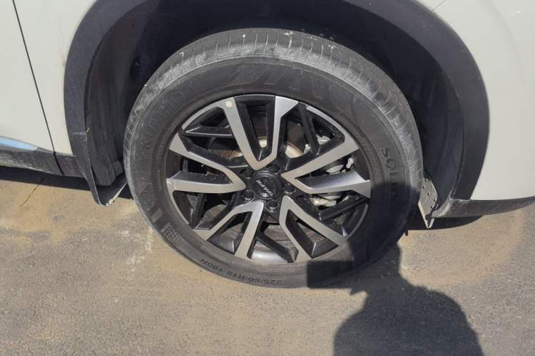 Used Haval H6 2022 3rd Generation 1.5T Automatic Two-Wheel Drive Pro Right Front Wheel Hub