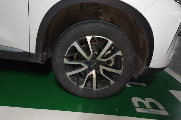 Used Haval H6 2022 3rd Generation 1.5T Automatic Two-Wheel Drive Max Right Front Wheel Hub