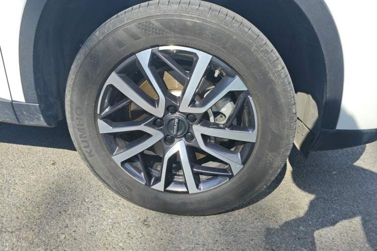 Used Haval H6 2022 3rd Generation 1.5T Automatic Two-Wheel Drive Pro Right Front Wheel Hub