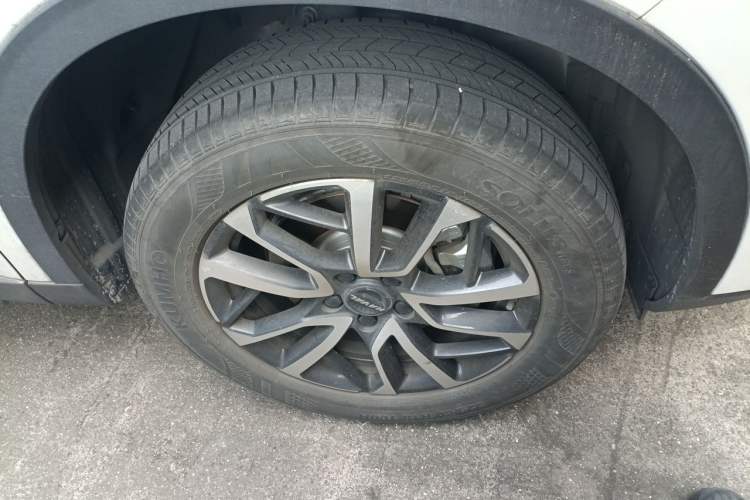 Used Haval H6 2022 3rd Generation 1.5T Automatic Two-Wheel Drive Max Right Front Wheel Hub