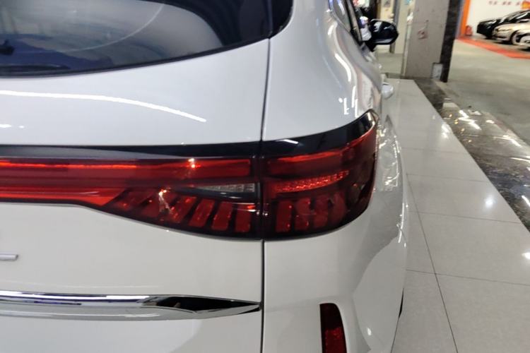 Used Haval H6 2022 3rd Generation 1.5T Automatic Two-Wheel Drive Max Right Rear Taillight
