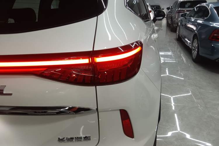 Used Haval H6 2022 3rd Generation 1.5T Automatic Two-Wheel Drive Max Right Rear Taillight