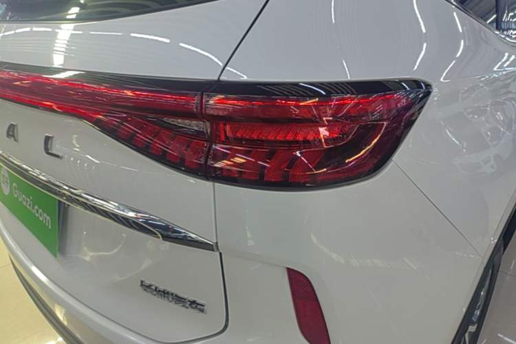 Used Haval H6 2022 3rd Generation 1.5T Automatic Two-Wheel Drive Pro Right Rear Taillight
