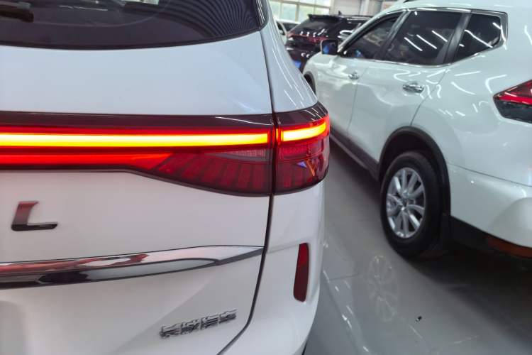 Used Haval H6 2022 3rd Generation 1.5T Automatic Two-Wheel Drive Pro Right Rear Taillight