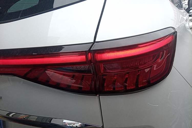 Used Haval H6 2022 3rd Generation 1.5T Automatic Two-Wheel Drive Max Right Rear Taillight