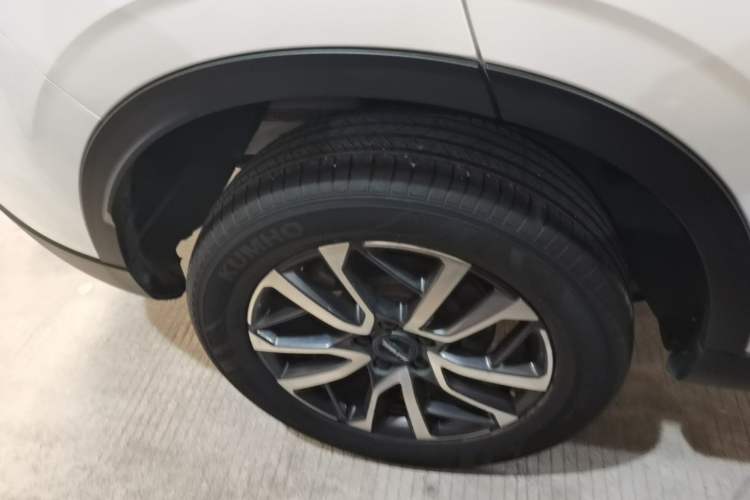 Used Haval H6 2022 3rd Generation 1.5T Automatic Two-Wheel Drive Pro Right Rear Wheel Hub