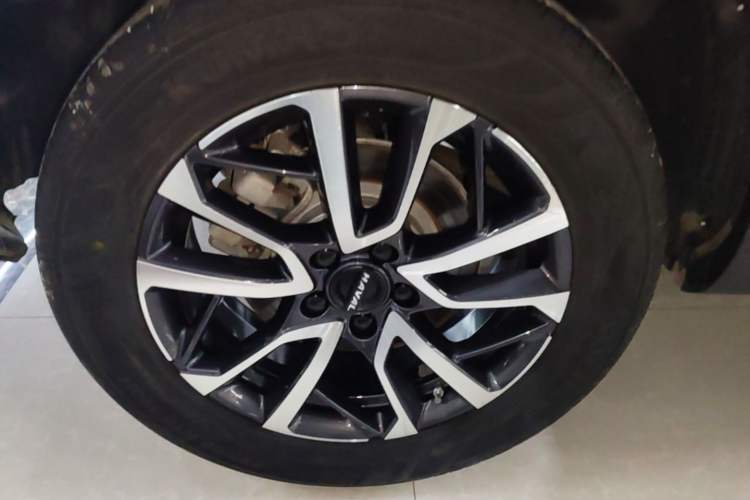 Used Haval H6 2022 3rd Generation 1.5T Automatic Two-Wheel Drive Max Right Rear Wheel Hub
