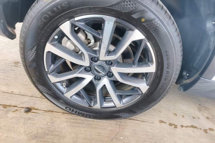 Used Haval H6 2022 3rd Generation 1.5T Automatic Two-Wheel Drive Max Right Rear Wheel Hub