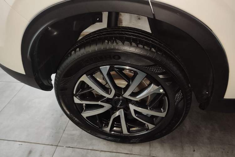 Used Haval H6 2022 3rd Generation 1.5T Automatic Two-Wheel Drive Max Right Rear Wheel Hub