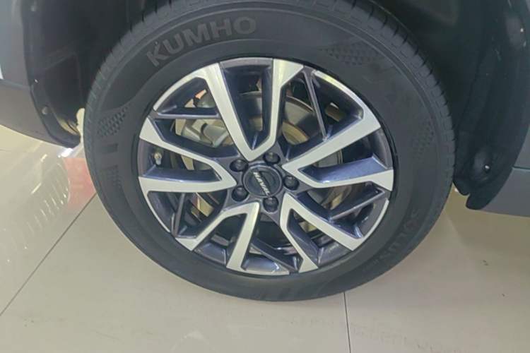 Used Haval H6 2022 3rd Generation 1.5T Automatic Two-Wheel Drive Pro Right Rear Wheel Hub