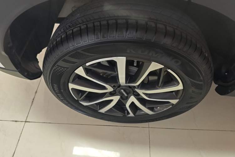 Used Haval H6 2022 3rd Generation 1.5T Automatic Two-Wheel Drive Max Right Rear Wheel Hub