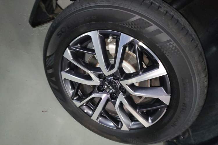 Used Haval H6 2022 3rd Generation 1.5T Automatic Two-Wheel Drive Pro Right Rear Wheel Hub