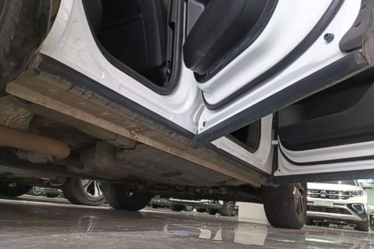 Used Haval H6 2022 3rd Generation 1.5T Automatic Two-Wheel Drive Max Right Side Sill