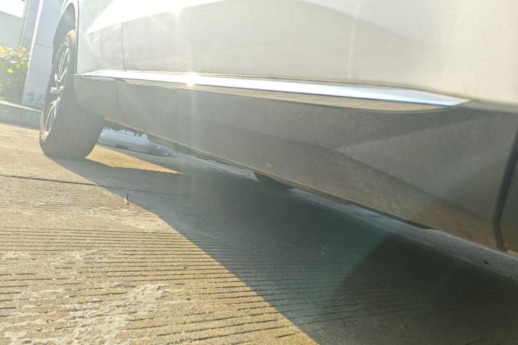 Used Haval H6 2022 Third Generation 1.5T DHT Right Side Sill