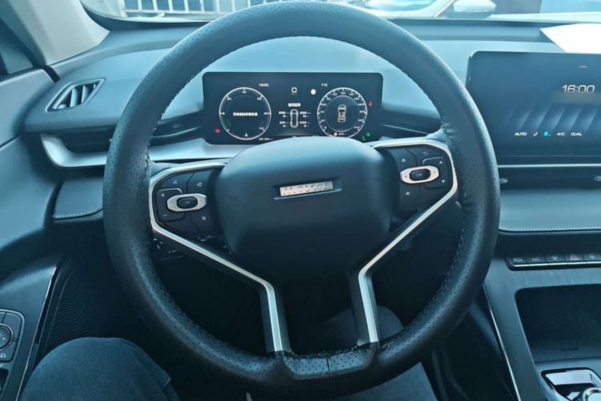 Used Haval H6 2022 Third Generation 1.5T DHT Steering Wheel