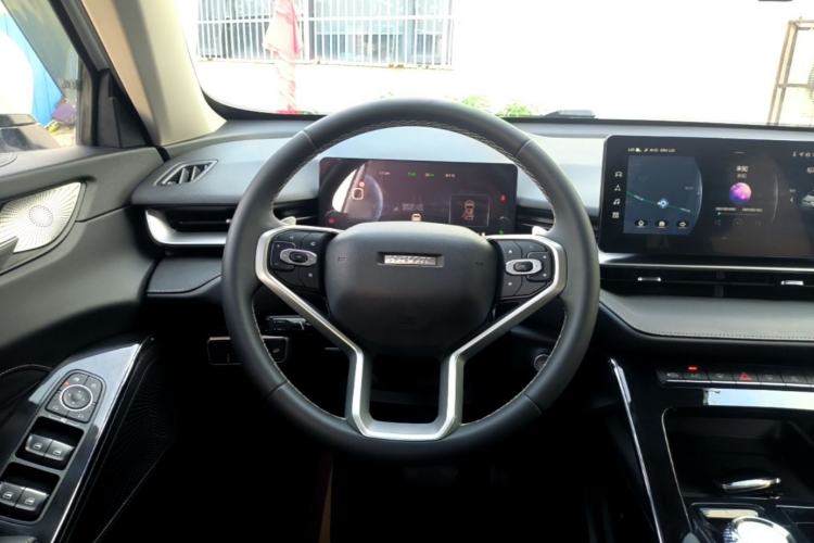 Used Haval H6 2022 3rd Generation 1.5T Automatic Two-Wheel Drive Max Steering Wheel
