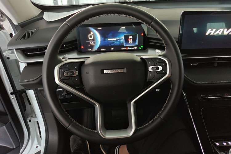 Used Haval H6 2022 3rd Generation 1.5T Automatic Two-Wheel Drive Max Steering Wheel