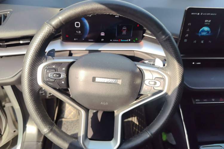 Used Haval H6 2022 3rd Generation 1.5T Automatic Two-Wheel Drive Max Steering Wheel