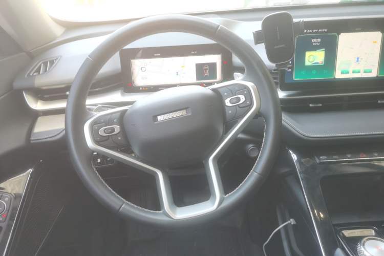 Used Haval H6 2022 3rd Generation 1.5T Automatic Two-Wheel Drive Max Steering Wheel