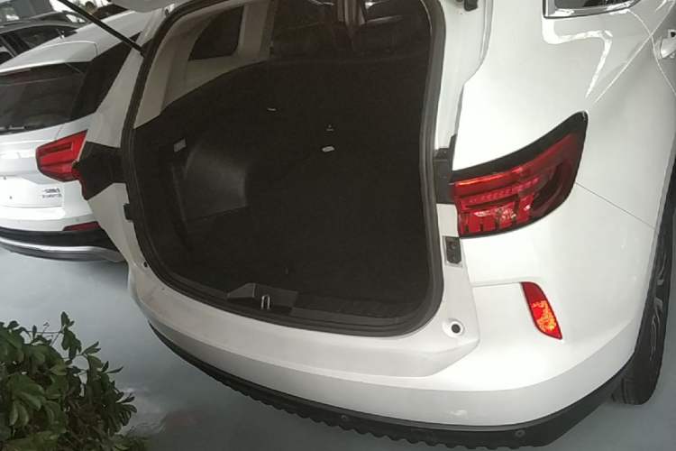 Used Haval H6 2022 3rd Generation 1.5T Automatic Two-Wheel Drive Pro Trunk