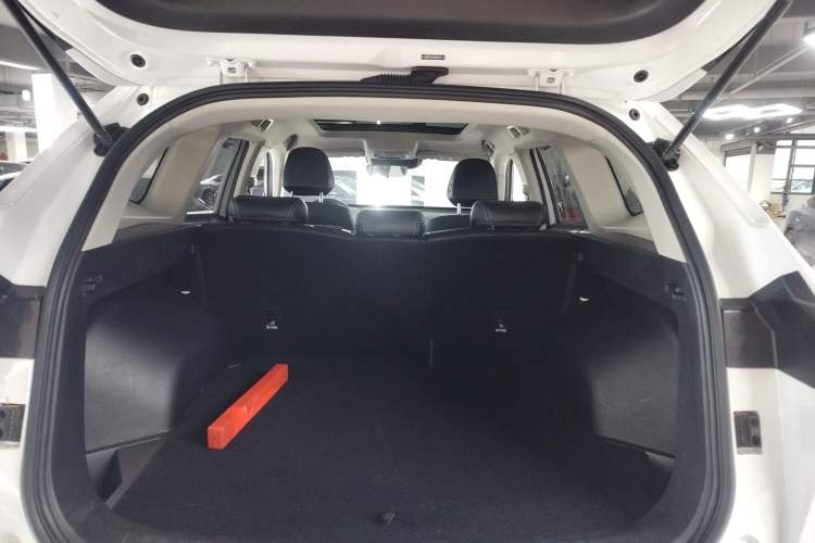 Used Haval H6 2022 Third Generation 1.5T DHT Trunk