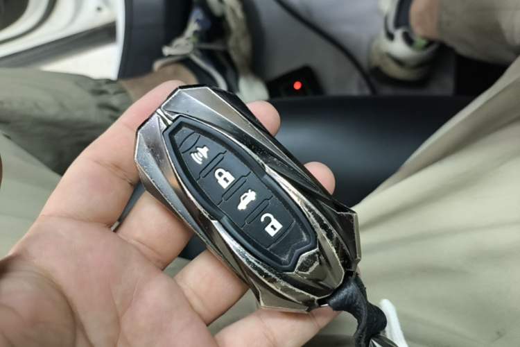 Used Haval H6 2022 3rd Generation 1.5T Automatic Two-Wheel Drive Pro Vehicle Key
