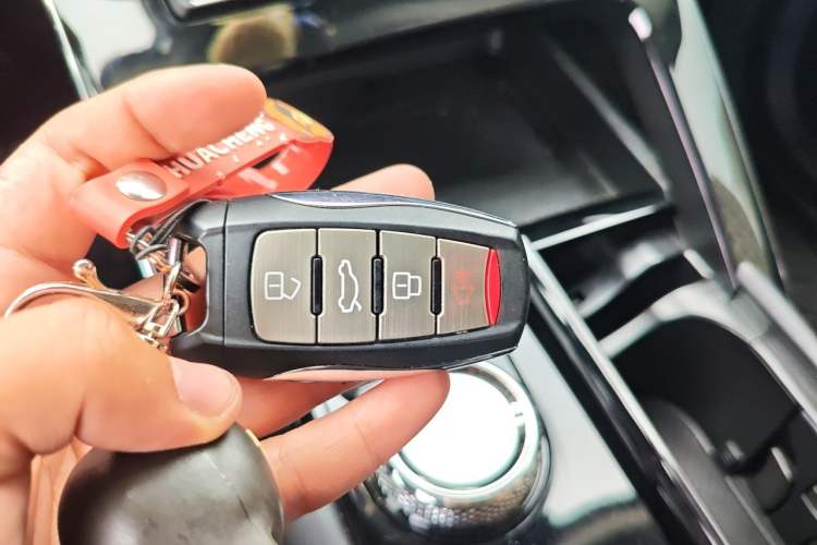 Used Haval H6 2022 3rd Generation 1.5T Automatic Two-Wheel Drive Max Vehicle Key